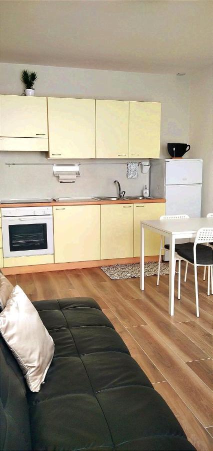 Il Giardino Di Laura Apartment Toscolano Maderno Bagian luar foto