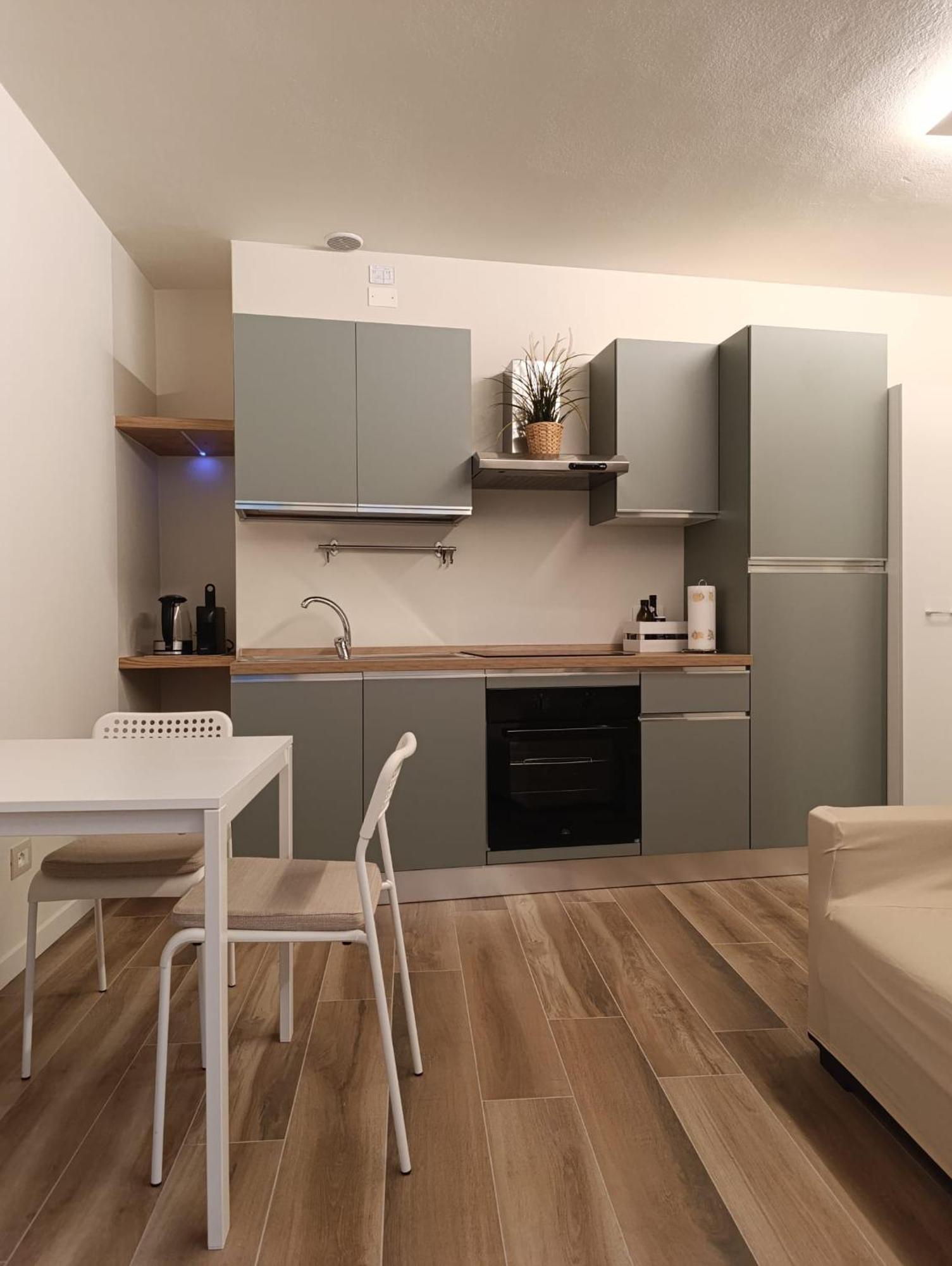 Il Giardino Di Laura Apartment Toscolano Maderno Bagian luar foto